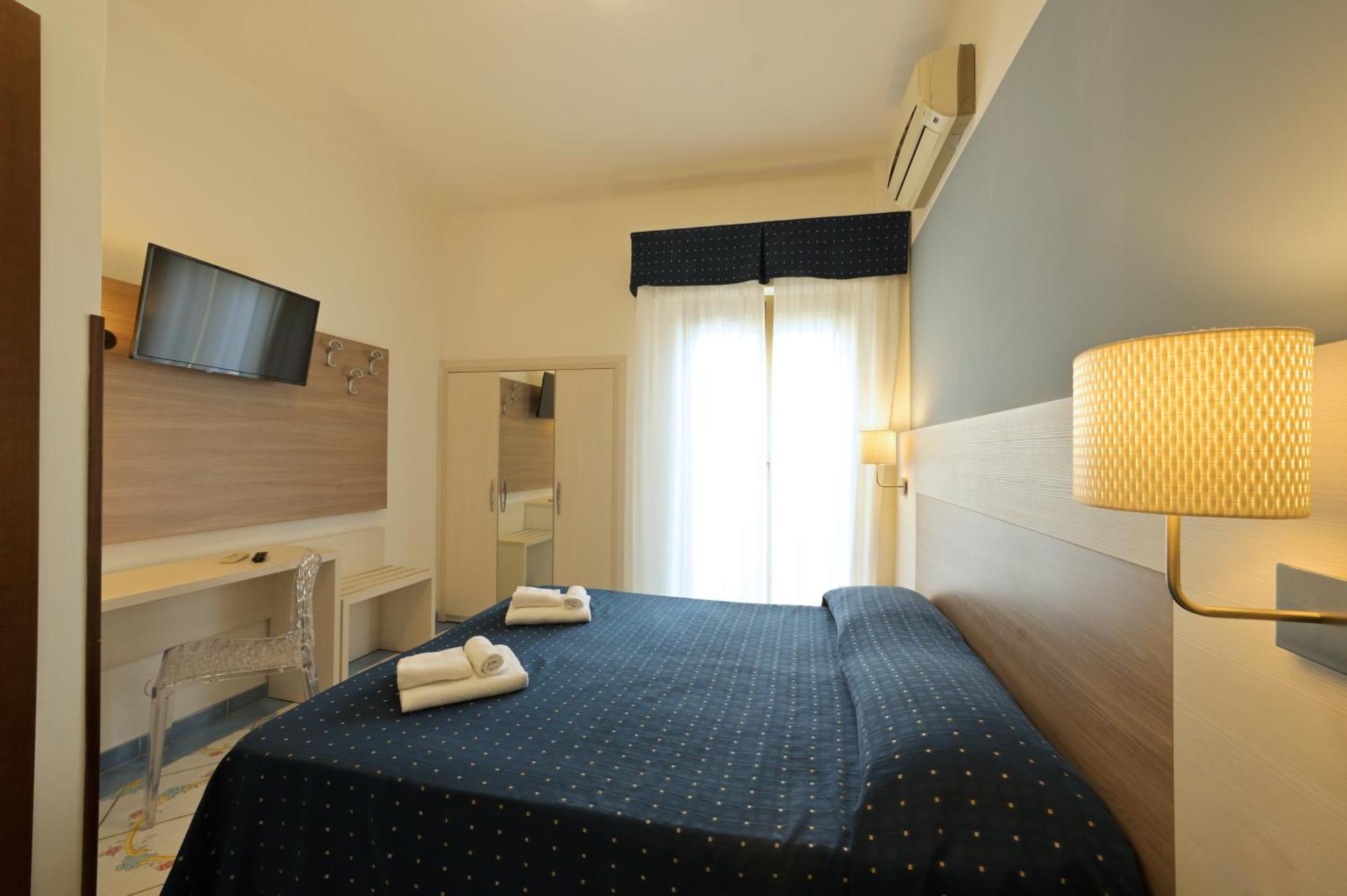 Hotel Delfino Laigueglia Eksteriør billede