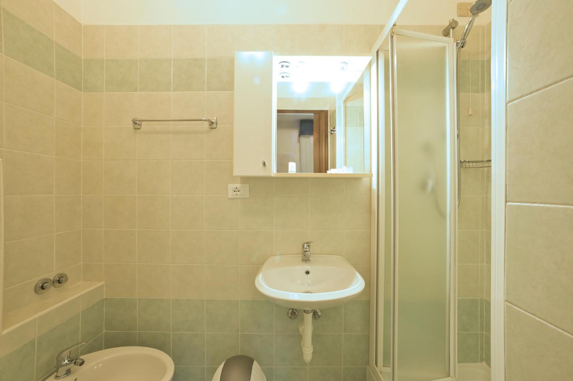 Hotel Delfino Laigueglia Eksteriør billede