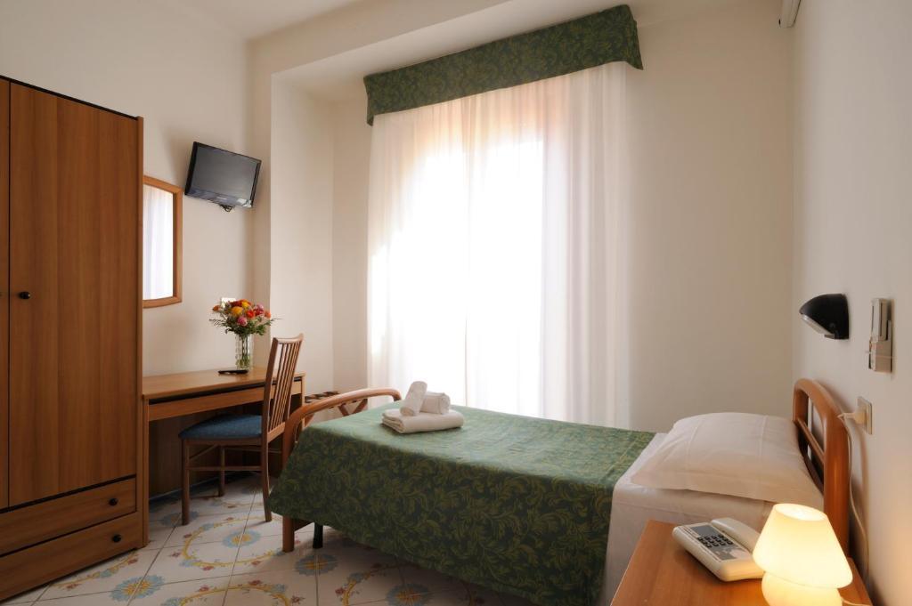 Hotel Delfino Laigueglia Værelse billede
