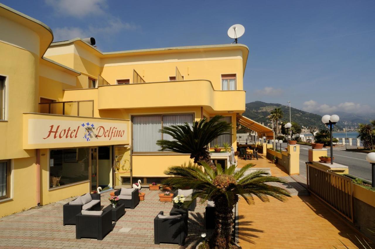 Hotel Delfino Laigueglia Eksteriør billede